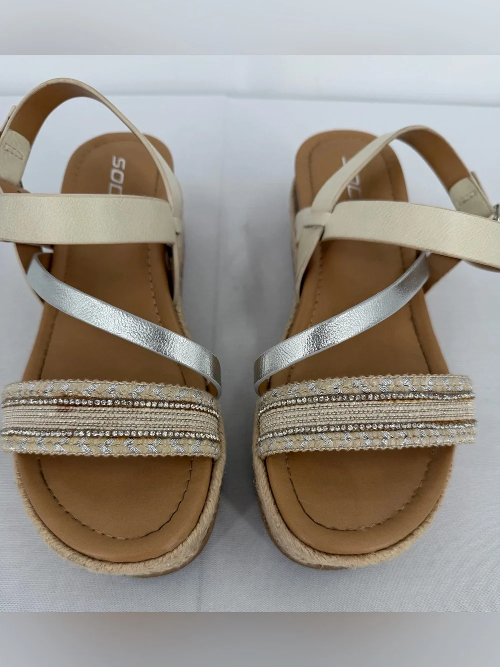 Neutral Espadrille flatform platform sandals rhinestone 7.5 resort vacation